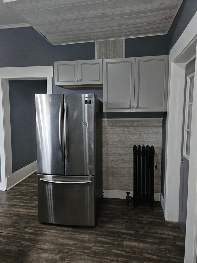 Building Photo - 1941 Madison St