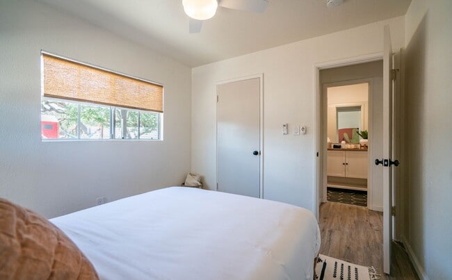 Building Photo - Fully Furnished Home in Yucca Valley