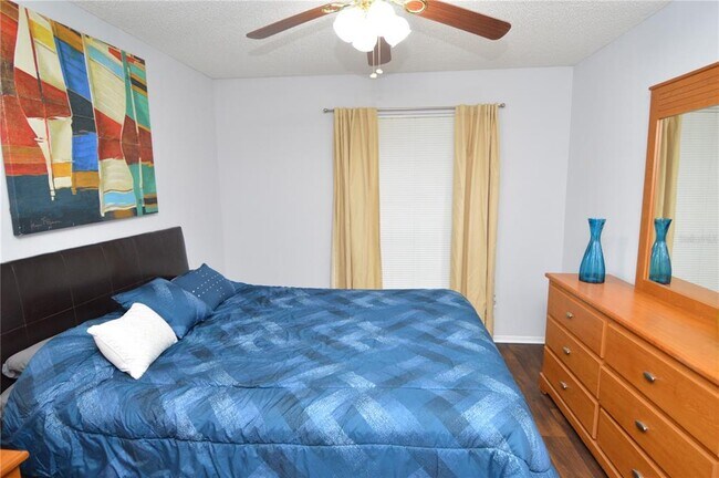 Building Photo - 8718 Mallard Reserve Dr