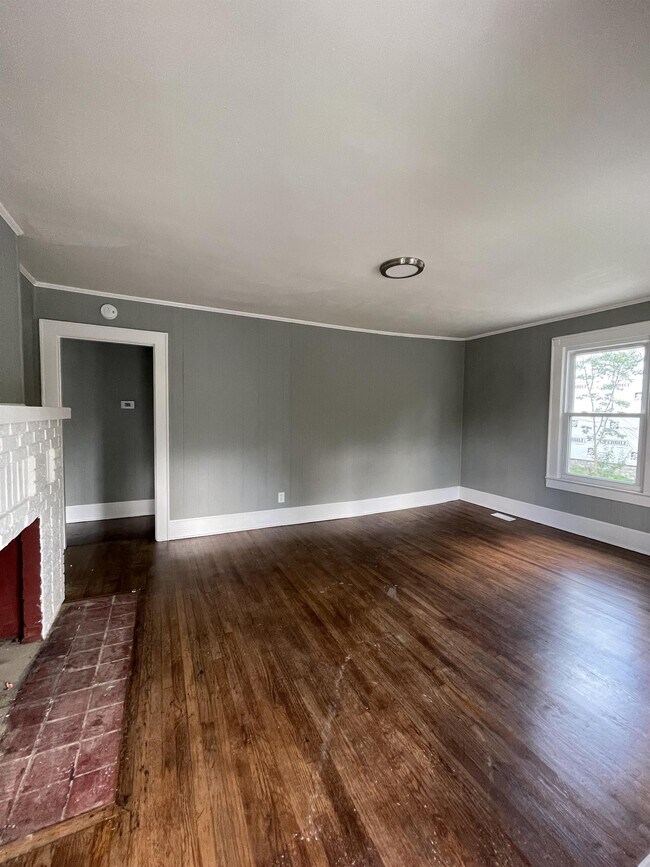 Building Photo - 1204 Wheeler Ave