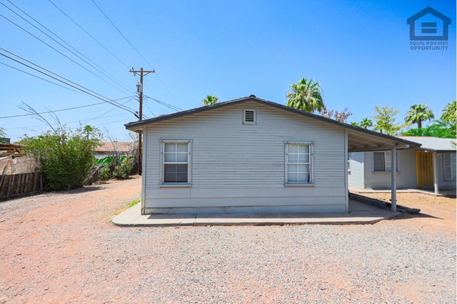 Building Photo - 1Bed/1Bath House at 32nd St/Thomas! Ready for Immediate Move-In! -- NO HOA!
