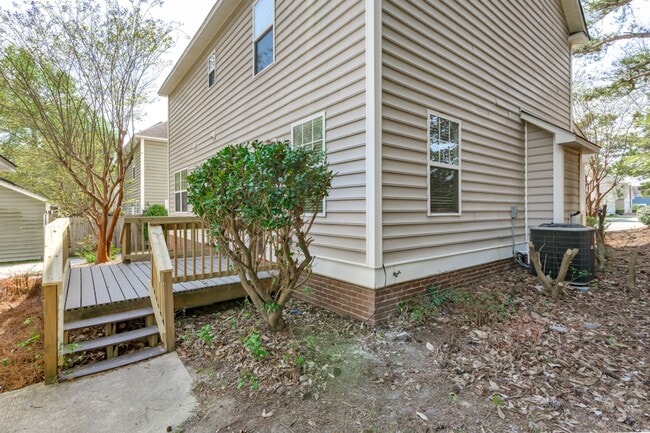 Building Photo - Stylish 3 Bedroom Home in The Sought-After Lake Carolina