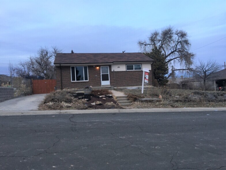 Building Photo - 481 W 70th Pl