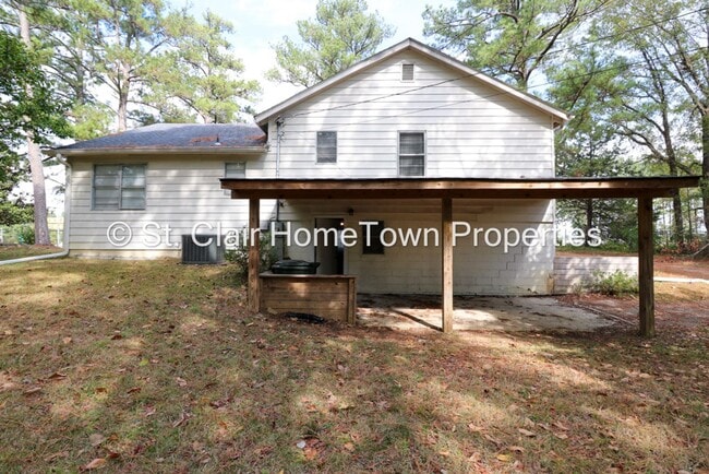 Building Photo - Adorable Pell City Home