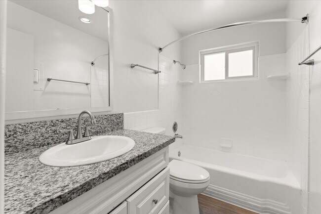 Interior Photo - School Circle Apartments - Riverside, CA