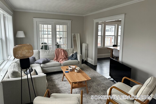 Building Photo - 59 Sunset Rd