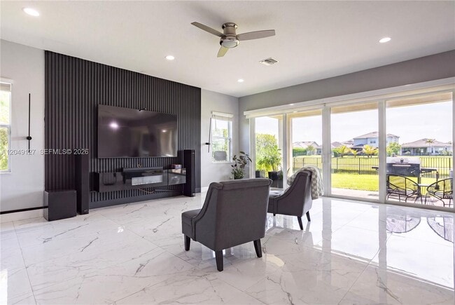 Building Photo - 5850 Whippoorwill Cir