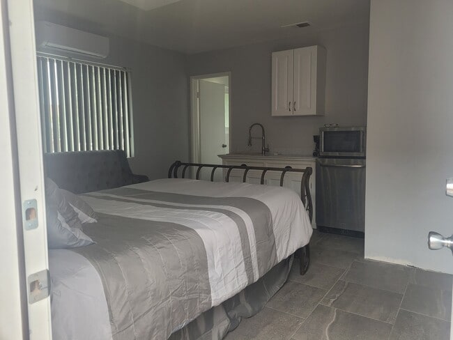 Building Photo - 39635 Kucera Ct