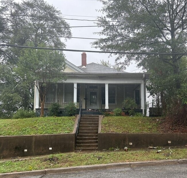 Primary Photo - 206 Lavinia Ave
