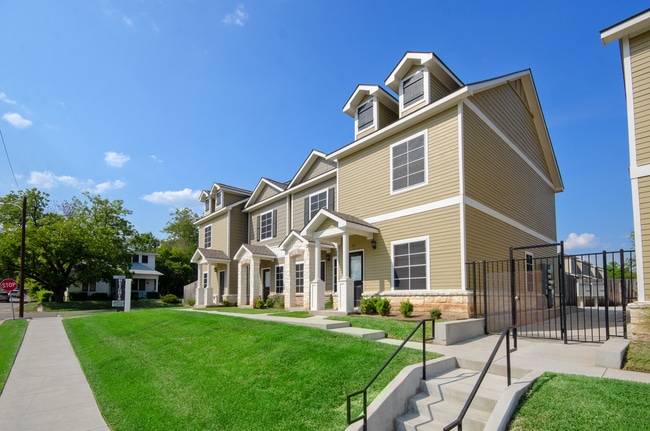 Building Photo - Columbus Heights