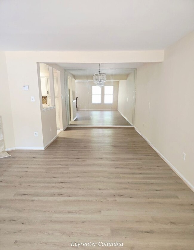 Building Photo - Beautiful 3BR Townhome in Burtonsville | Garage, Deck & Community Amenities