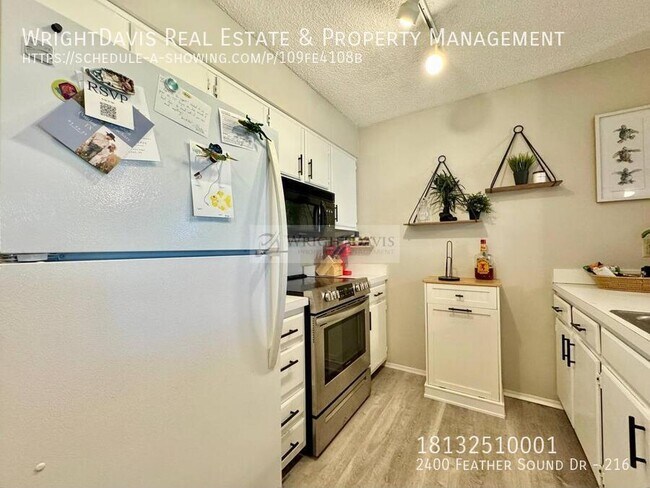 Building Photo - 2400 Feather Sound Dr