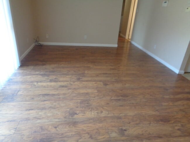 Building Photo - 1518 Upland Dr