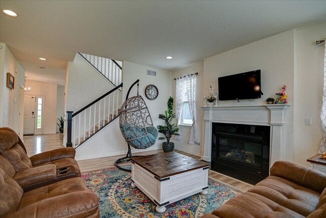 Building Photo - 2583 Dogwood Ln