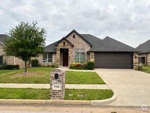 Building Photo - 7315 Rolling Acres Place