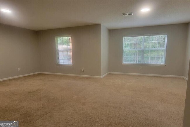 Building Photo - 3110 Crest Ridge Cir SW