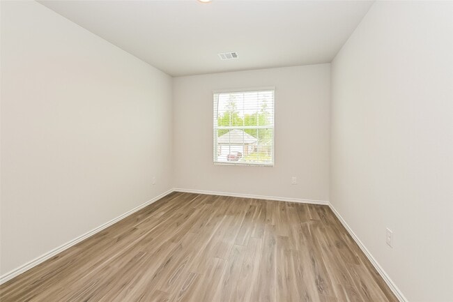 Building Photo - 1208 Narrow Hts Dr