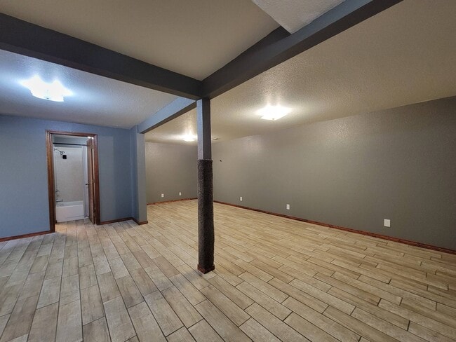 Building Photo - 3716 W 17th Pl