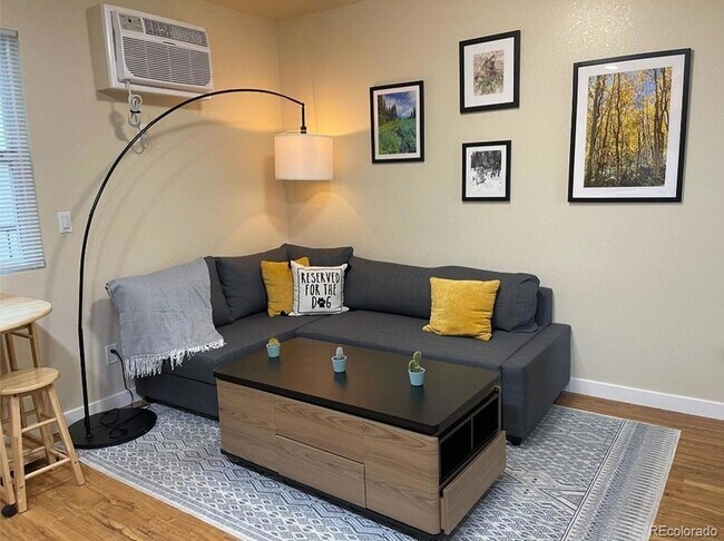 Building Photo - 1391 Carr St