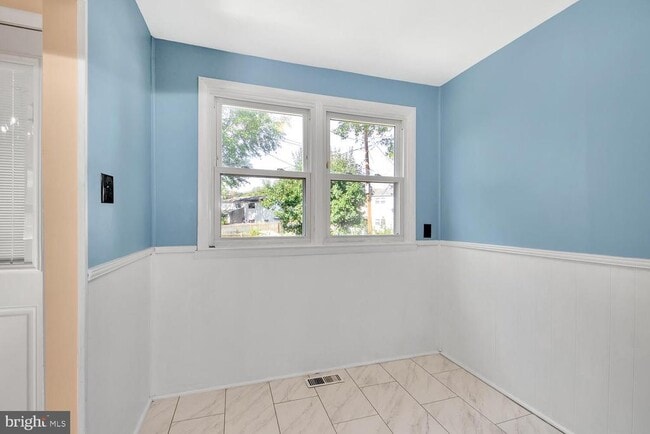 Building Photo - 1466 Bluejay Rd