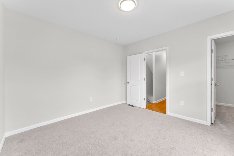 Building Photo - 320 Market St