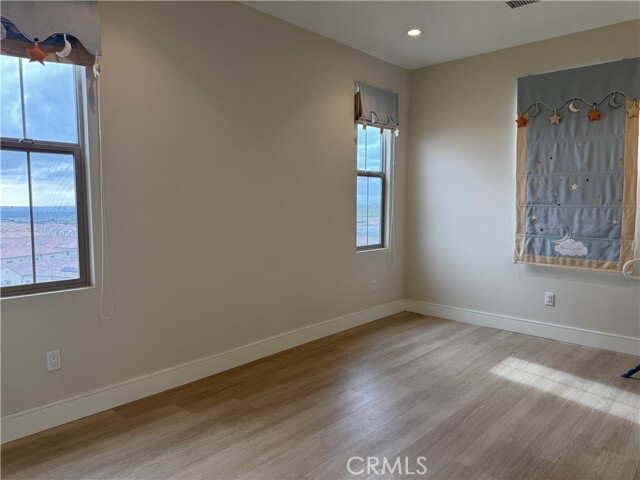Building Photo - 113 Jaybird