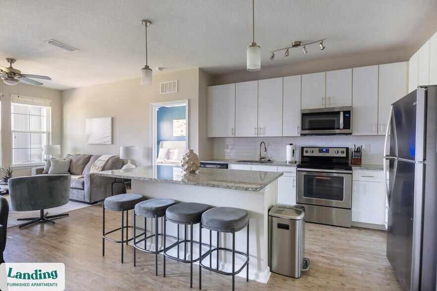 Building Photo - 2300 Tapestry Park Dr
