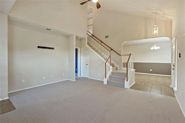 Building Photo - 9201 Brodie Ln