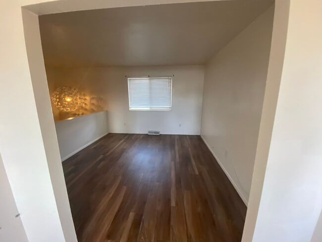 Building Photo - Nice 3 Bedroom Home in South Aurora