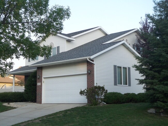 Building Photo - 6067 Cottontail Trail