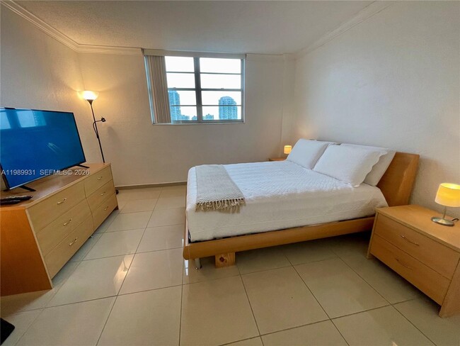 Building Photo - 19390 Collins Ave