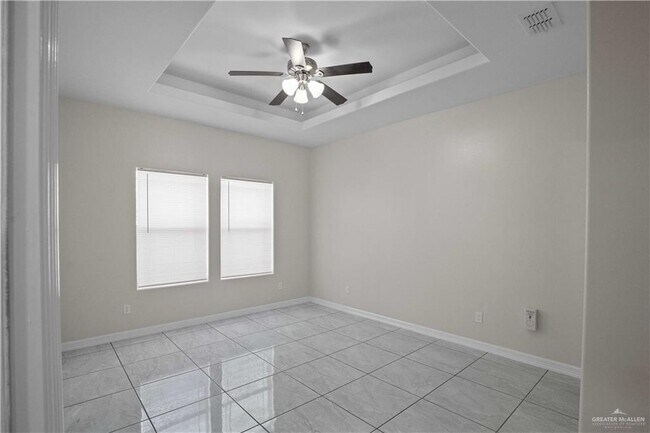 Building Photo - 18 Pedernal St