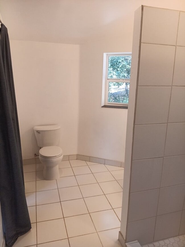 Building Photo - COZY HOME IN THE BEAUTIFUL TOWN OF TIJERAS | Showings available NOW!!