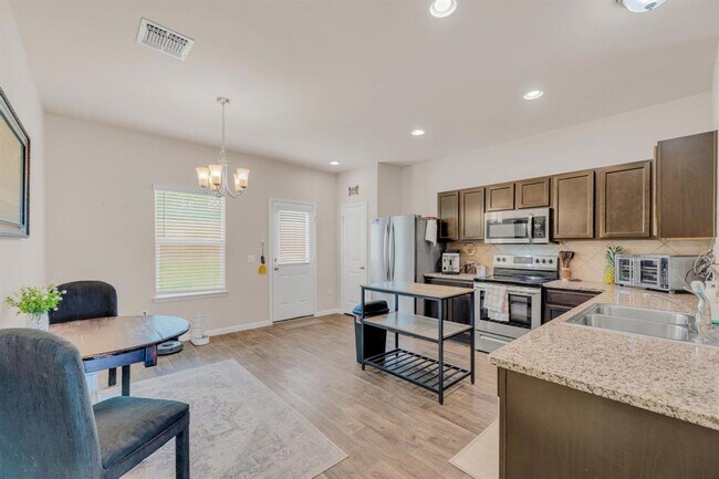 Building Photo - 310 Garcitas Creek Ln
