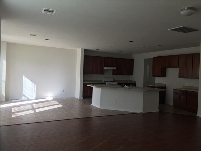 Building Photo - 4322 Foster Gardens Ln