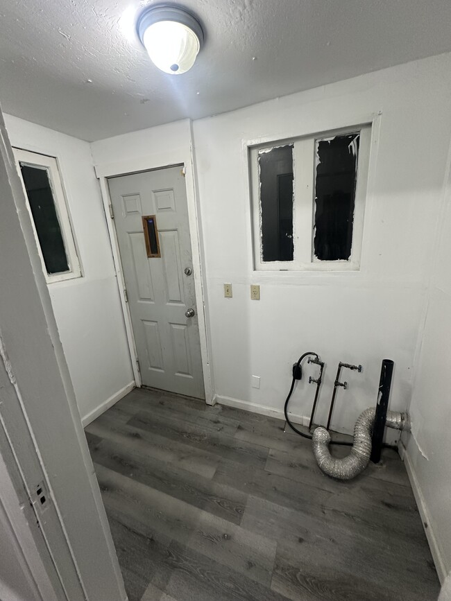 Building Photo - 785 Bellevue Ave