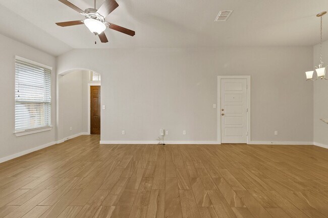 Building Photo - GORGEOUS 3 BEDROOM DUPLEX LOCATED IN BASTROP, TX!