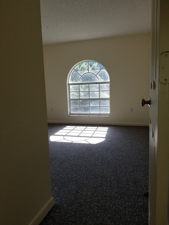 Building Photo - 7247 River Country Dr