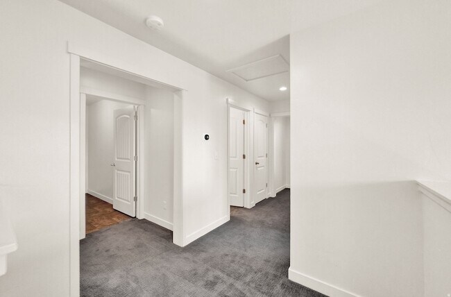 Building Photo - 774 Star Spangled Dr