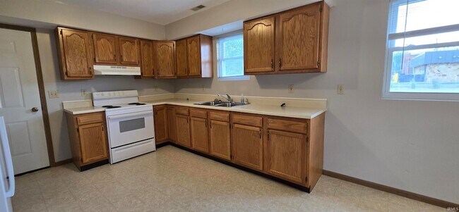 Building Photo - 109 Marcus Dr