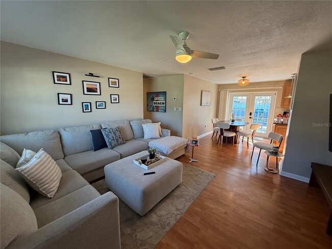 Building Photo - 3066 19th Pl SW