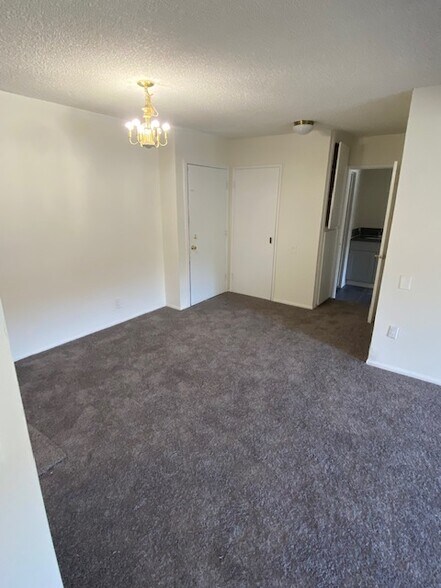 Building Photo - 5460 White Oak Ave