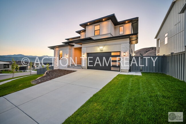Building Photo - Fully furnished Home in Lehi, UT