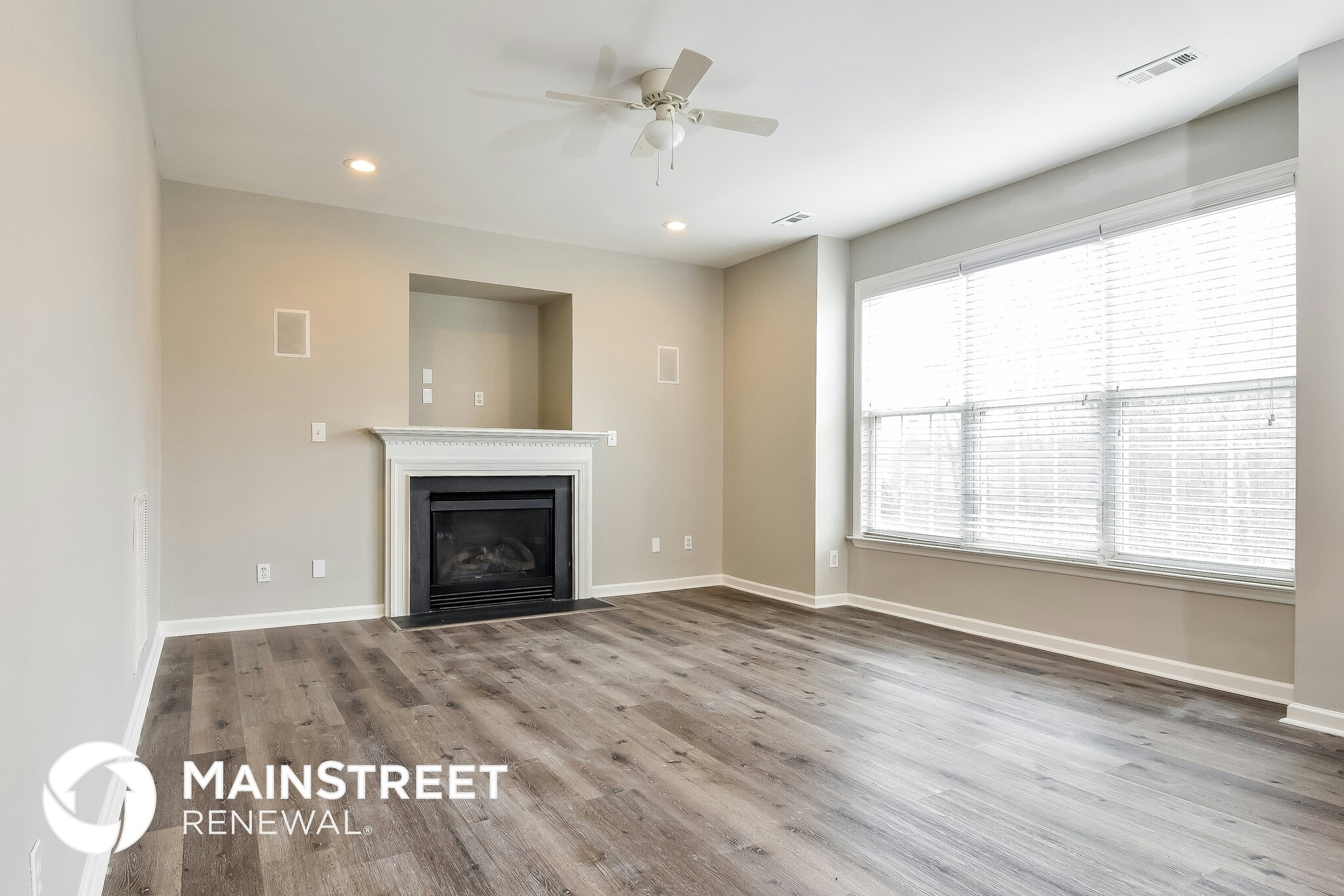 Building Photo - 6116 Boxelder Cove