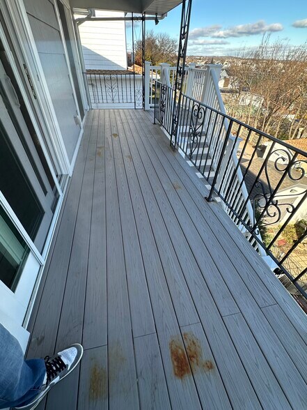 Building Photo - 48 Hauman St