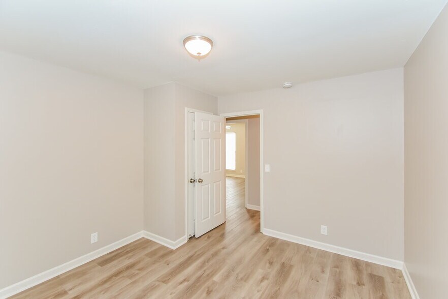 Building Photo - 3336 Country Ridge Dr