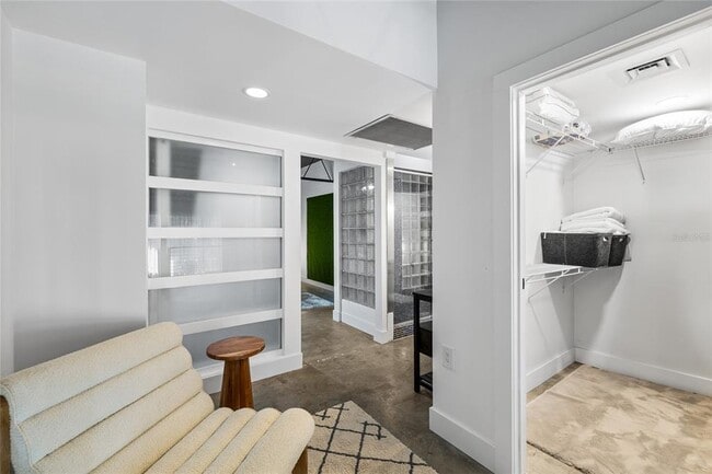 Building Photo - 213 N 12th St