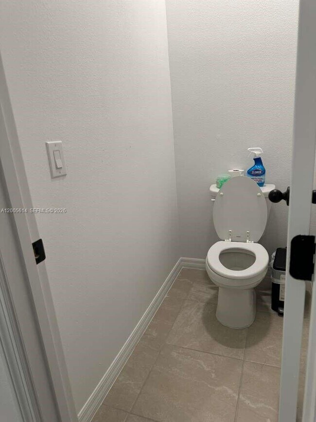 Building Photo - 2952 Embark Trl