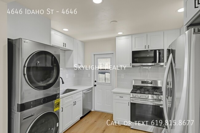 Building Photo - 4646 Idaho St