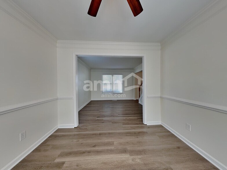 Building Photo - 4905 Heritage Woods Ct